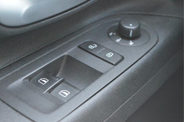 Volkswagen UP! 1.0 BMT move up! Nap / Airco / Bluetooth / 5 Deurs