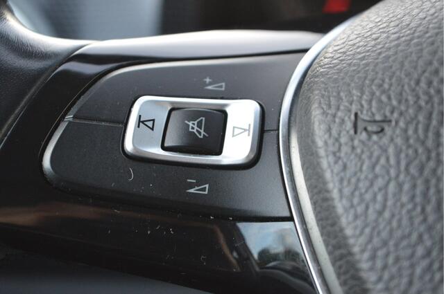 Volkswagen UP! 1.0 BMT move up! Nap / Airco / Bluetooth / 5 Deurs