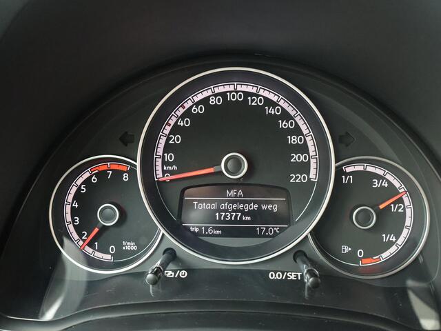 Volkswagen UP! 1.0 TSI GTI | 116 PK | Multifunctioneel stuurwiel | Cruisecontrol | Stoelverwarming |