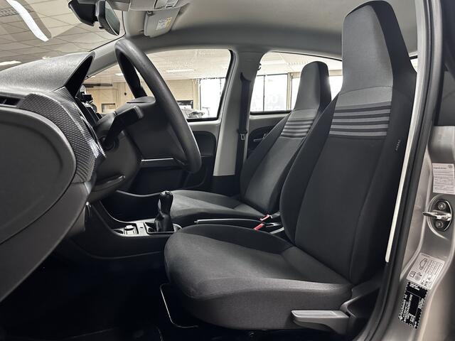 Volkswagen UP! 1.0 BMT Move Up!/ /5-Drs /DAB+! /Maps + More /Elek. ramen voor /C.V. afstand /Bluetooth /Isofix /LED Dagrijverl.