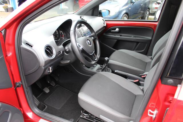 Volkswagen UP! 1.0i "Active" Cruise - 5 deurs !!!