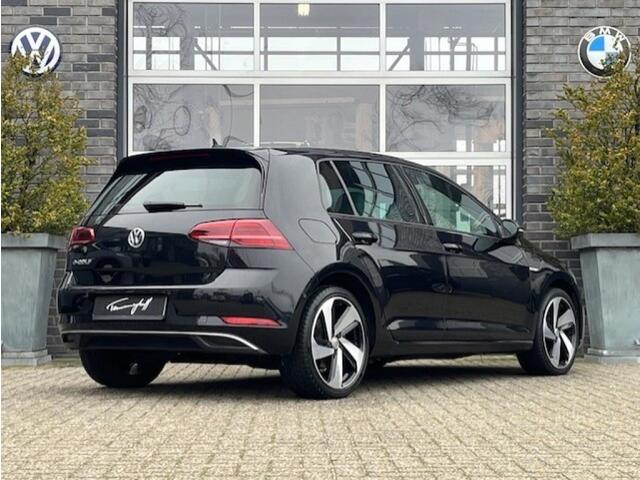 Volkswagen e-Golf 100KW - LEDER - SPORTST. - VIRTU - DYNAUDIO - CAMERA - 18 INCH