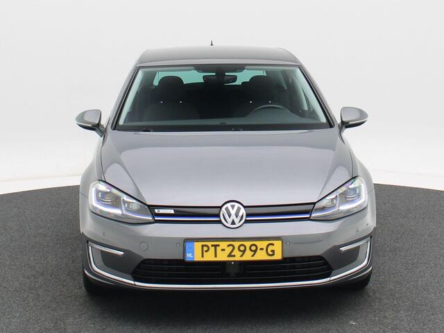 Volkswagen e-Golf 136 Pk Automaat Business Edition | Carplay | Adaptive Cruise | Navigatie | Full LED | Sensoren | Climate Control | 16 Inch | 93.153 Km!!