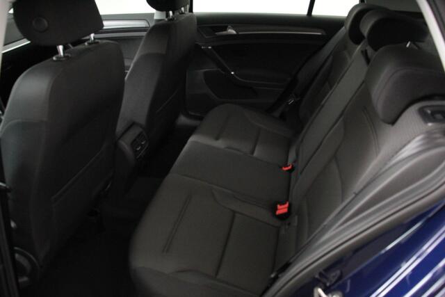 Volkswagen e-Golf Edition | Navigatie | Bluetooth | Cruise control | LMV | Camera | PDC | Digitale Cockpit