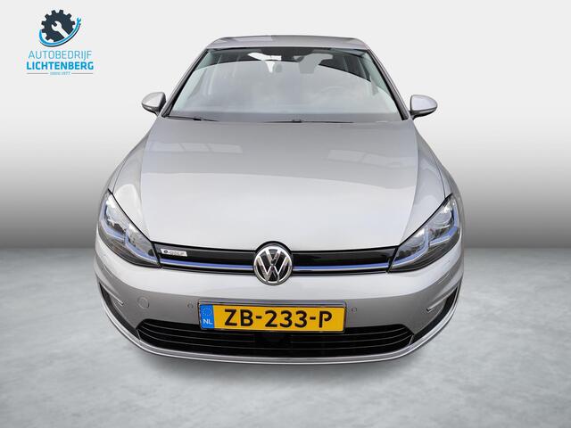 Volkswagen e-Golf ACC / Digitaal Display / Carplay / Keyless