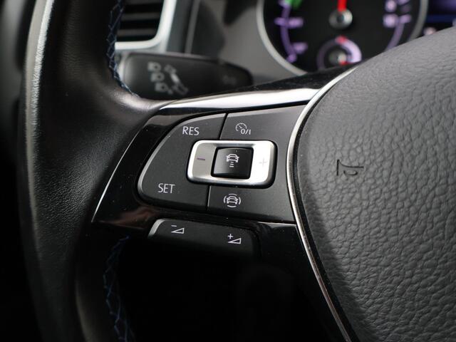 Volkswagen e-Golf E-DITION | 136 PK | Soh 91% | Adaptive cruise control | Achteruitrijcamera | Apple Carplay/Android Auto |