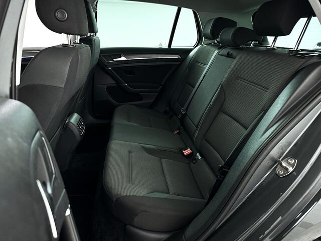 Volkswagen e-Golf | Parkeercamera | Stoelverwarming | Navigatie