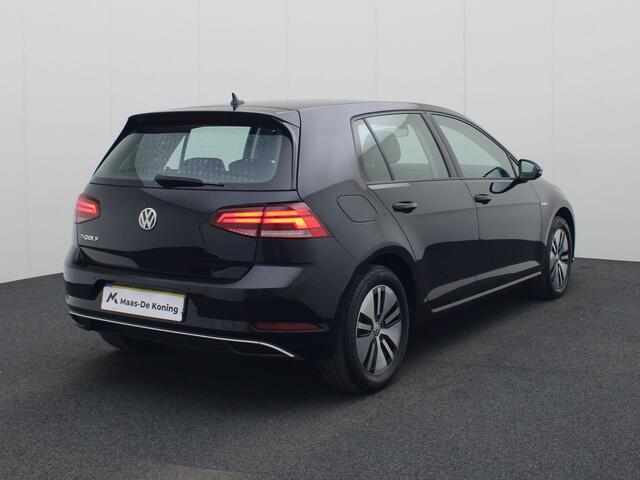 Volkswagen e-Golf E-DITION 100kW/136PK · Navigatie · LED · Parkeersensoren