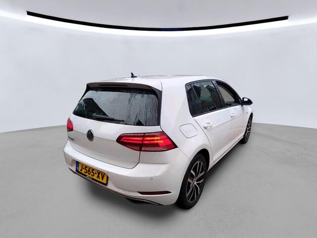 Volkswagen e-Golf E-DITION / Navigatie / LED / Parkeersensoren V+A / Lichtmetaal 17 inch /