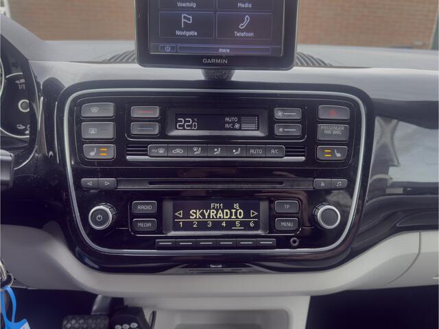 Volkswagen e-Up e-Up! - Airco, Stoelverw. Cruise, Isofix, 52DKM, Navi!