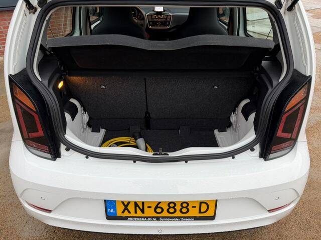 Volkswagen e-Up Camera / Navigatie