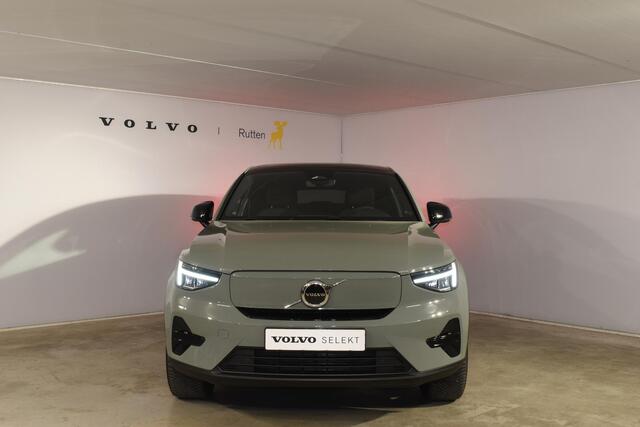 Volvo C40 231PK Single Motor Plus Dark / Navigatie / Camera / Parkeersensoren / Stoelverwarming / Stuurverw. / Adaptieve Cruise Control / LM Velgen /