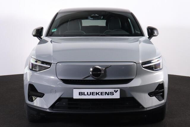 Volvo C40 Single Plus - Panoramadak - IntelliSafe Assist & Surround - Parkeercamera achter - Verwarmde voorstoelen & stuur - Parkeersensoren voor & achter- Draadloze tel. lader - Warmtepomp - Extra getint glas - 20' LMV