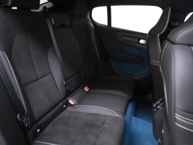 Volvo C40 Recharge 300kW/408pk Aut. Twin Intro Edition 78 kWh WARMTEPOMP + PANORAMADAK + HARMAN/KARDON + EL.TREKHAAK + LEER/ALCANTARA + PILOT ASSIST + BLIS + EL.STOELEN + STOEL-&STUURVERWARMING + LANE ASSIST + ADAPT.CRUISE + 360 CAMERA + PARKSENSOREN + 19" LM-VELGE