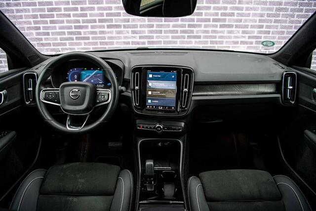Volvo C40 Recharge Plus 69 kWh | Adaptieve cruise control | Panorama dak | Stoel/stuurverwarming | Blis | 20" | Keyless entry |