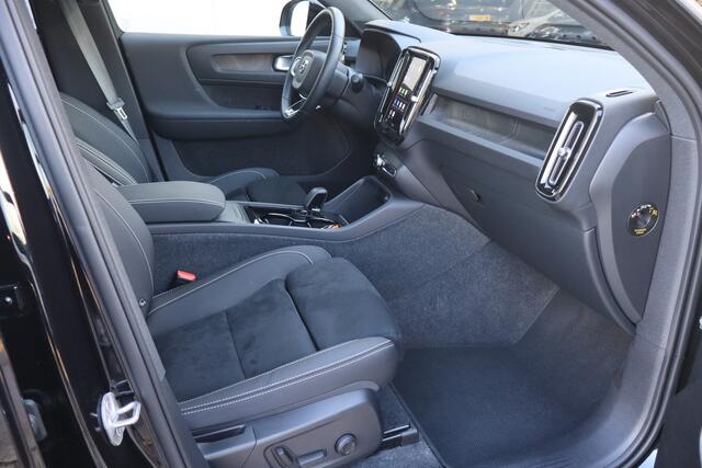 Volvo C40 Single Motor Extended Range Ultimate 82 kWh - NL- Auto!! Harman Kardon I Dode hoek I Elek trekhaak