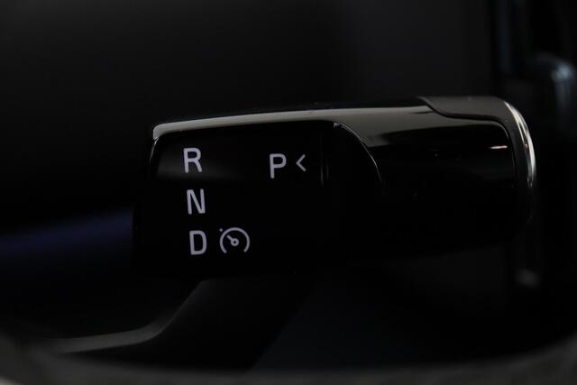 Volvo EX30 TWIN PERFORMANCE PLUS 69 kWh -CLIMATE|CAMERA|HK-AUDIO|ADAP.CRUISE|BLIS