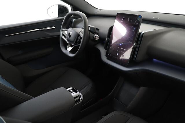 Volvo EX30 TWIN PERFORMANCE PLUS 69 kWh -CLIMATE|CAMERA|HK-AUDIO|ADAP.CRUISE|BLIS