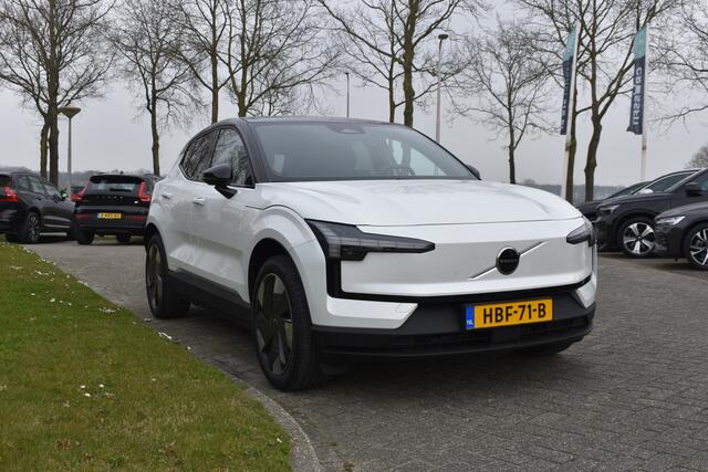 Volvo EX30 Single Motor Extended Range Plus 69 kWh ACC | Blis | H&K | Camera | 19"LMV | Elektr. klep
