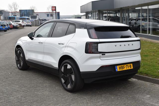 Volvo EX30 Single Motor Extended Range Plus 69 kWh ACC | Blis | H&K | Camera | 19"LMV | Elektr. klep