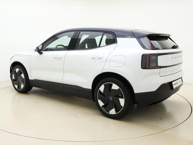 Volvo EX30 Extended Range Plus / Volvo EV subsidie ¤ 2950,- korting / OUDE PRIJS! / DIRECT LEVERBAAR / NIEUW /