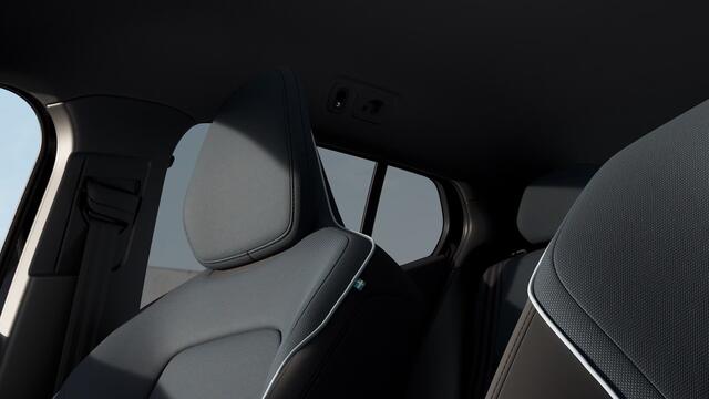 Volvo EX30 Single Motor Extended Range Plus 69 kWh | Getint glas