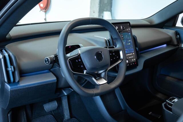 Volvo EX30 Single Motor Extended Range Plus 69 kWh | Harman Kardon premium audio | Google infotainment | Warmtepomp | Brake Assist system | Parkeer sensoren voor + achter | Parkeercamera | Volvo on Call | Keyless entree