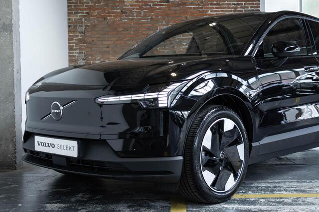 Volvo EX30 Single Motor Extended Range Plus 69 kWh | Harman Kardon premium audio | Google infotainment | Warmtepomp | Brake Assist system | Parkeer sensoren voor + achter | Parkeercamera | Volvo on Call | Keyless entree