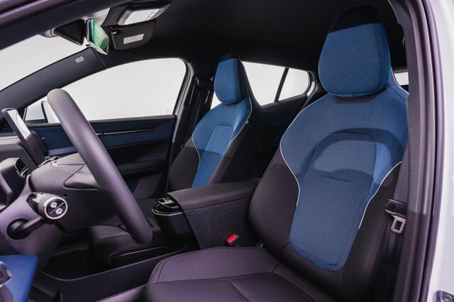 Volvo EX30 Core, Single Engine, Crystal White