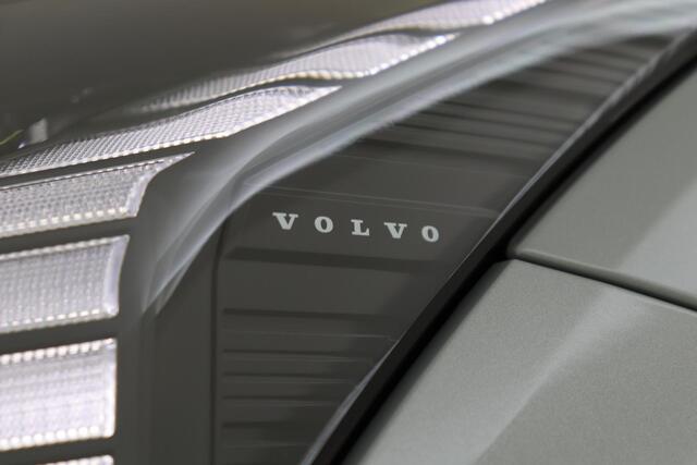 Volvo EX30 SINGLE MOTOR EXTENDED RANGE 69 kWh -CAMERA|HK-AUDIO|ADAP.CRUISE|BLIS|20"