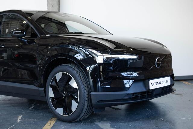 Volvo EX30 Single Motor Extended Range Plus | 5 jaar garantie! | Premium Audio by Harman Kardon | Keyless Entry | Achteruitrijcamera | Parkeersensoren V+A | Getint Glas Achter | Pilot Assist | Adaptieve Cruise Control | Draadloze Telefoonlader | Navigatiesysteem | R