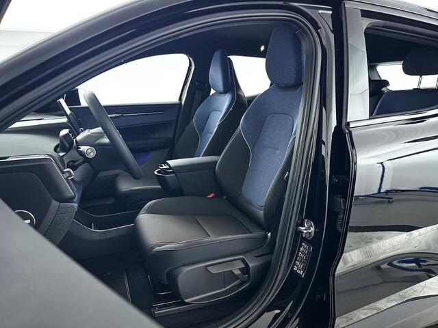 Volvo EX30 Single Motor Extended Range Plus 69 kWh 20 inch Aero