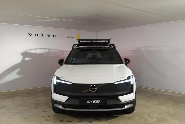 Volvo EX30 Cross Country Twin Motor Performance Ultra 69 kWh / Extra getint glas / Cross Country Experience-Pakket