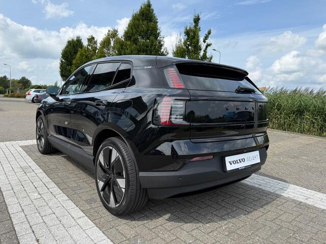 Volvo EX30 Single Motor Extended Range Plus 69 kWh Getint glas | Stoel / stuurverwarming | 20 inch | DEMO