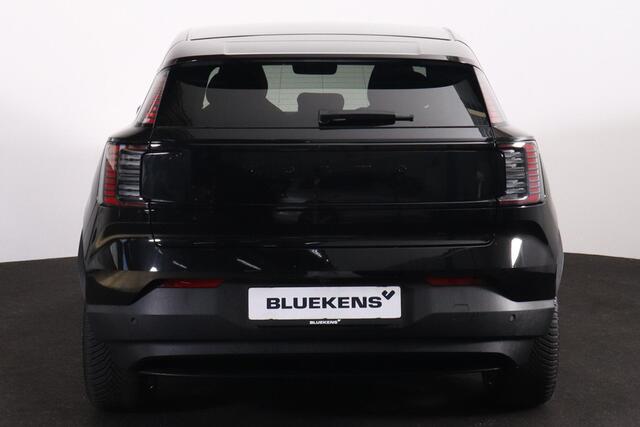 Volvo EX30 Single Motor Extended Range Plus 69 kWh Pilot Assist - Harman Kardon audio - Climate Pack - Lederen bekleding - All-season banden - Parkeercamera achter - Verwarmde voorstoelen - Parkeersensoren voor & achter - Draadloze tel. lader - Le 21' LMV - Keyless