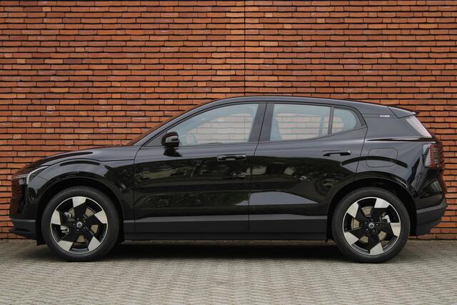 Volvo EX30 Single Motor Extended Range Plus | Incl. Volvo Verlengde garantie | Adaptieve Cruise Control | Pilot Assist | Harman/Kardon Audiosysteem | Parkeersensoren voor en achter | Parkeercamera achter | 20" Lichtmetalen velgen |