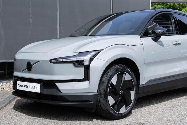 Volvo EX30 Single Motor Extended Range Plus 69 kWh | Getint Glas Achter | Pine Interieur | Adaptieve Cruise Control | Keyless Entry | Parkeersensoren | Dodehoekdetectie Met Correctie | Apple Carplay/Android Auto | Rijstrooksensor Met Correctie