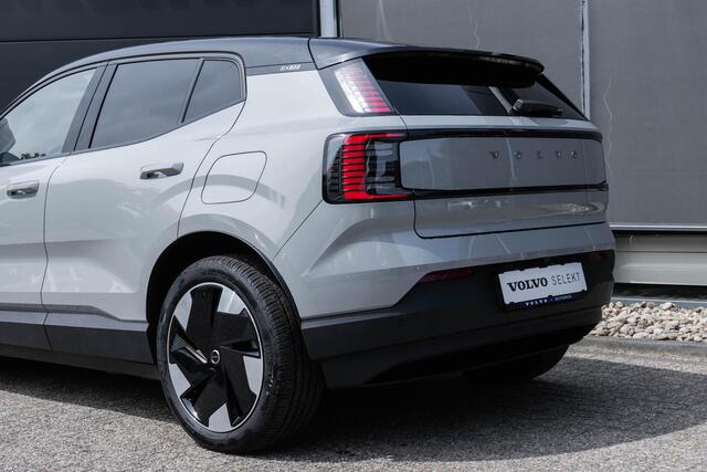 Volvo EX30 Single Motor Extended Range Plus 69 kWh | Getint Glas Achter | Pine Interieur | Adaptieve Cruise Control | Keyless Entry | Parkeersensoren | Dodehoekdetectie Met Correctie | Apple Carplay/Android Auto | Rijstrooksensor Met Correctie