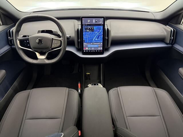 Volvo EX30 Extended Range Plus / Stoel + Stuurw. Verwarming / Getint glas / Zwart dak / H&K Audio / PDC + Camera / ACC / BLIS /