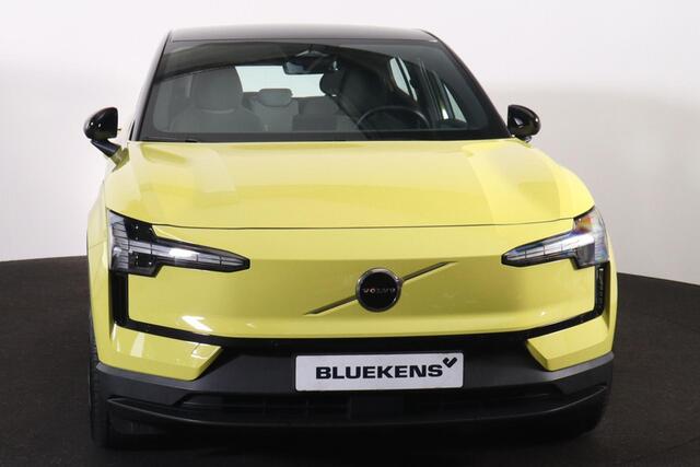 Volvo EX30 Extended Range Plus 69 kWh - Adaptive Cruise Control - Climate Pack - Harman/Kardon audio - Parkeercamera achter - Parkeersensoren voor & achter - Navigatie - 19' LMV