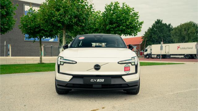 Volvo EX30 Extended Range Plus 69 kWh / ACTIE MODEL VOORRAAD VOORDEEL /