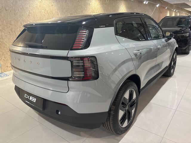 Volvo EX30 Single Motor Plus / Elektr. bed. stoelen