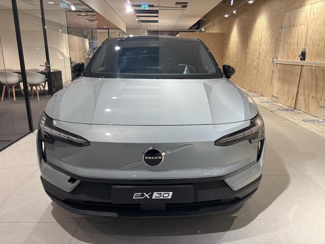 Volvo EX30 Single Motor Plus / Elektr. bed. stoelen