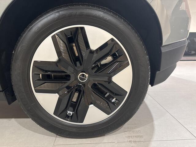 Volvo EX30 Single Motor Plus / Elektr. bed. stoelen