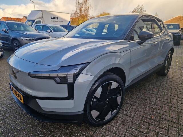 Volvo EX30 Single Motor Extended Range Plus 69 kWh Climate Pack