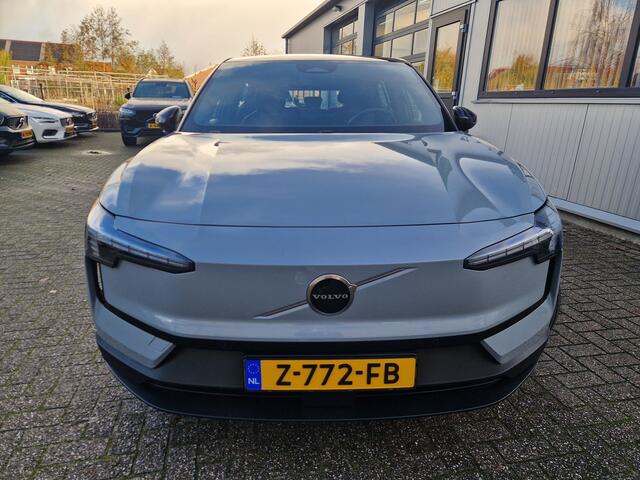 Volvo EX30 Single Motor Extended Range Plus 69 kWh Climate Pack