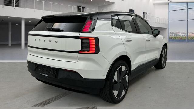 Volvo EX30 Twin Motor Performance Ultra 69 kWh | Panorama dak | Stoelen elektrisch verstelbaar | 360º Camera | Harman/Kardon | Blis | Adaptieve Cruise controle |