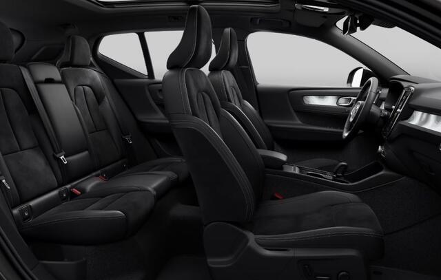 Volvo EX40 Single Motor Extended Range 252 PK Plus Black Ed. 82 kWh | Climate Pack | Edition Pack | 20 inch velgen | Panorama dak |