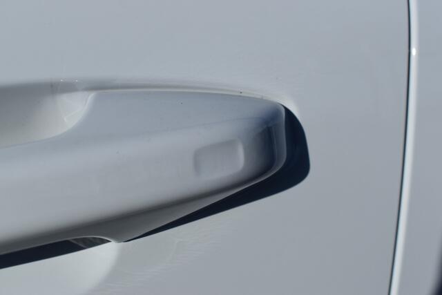 Volvo EX40 Single Motor 252pk 82 kWh Extended Range Plus | 2.950,- Volvo EV-subsidie | Visual park assist | Extra getint glas achter | Climate pack