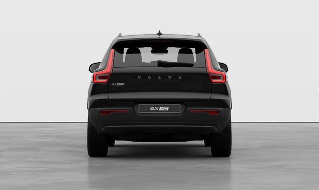 Volvo EX40 Single Motor Extended Range Plus 82 kWh Panoramadak / Extra getint glas achter / 360 Camera / Apple Carplay / Harman Kardon audio / 20? lichtmetalen velgen / Adaptive cruise control / Pilot assist /